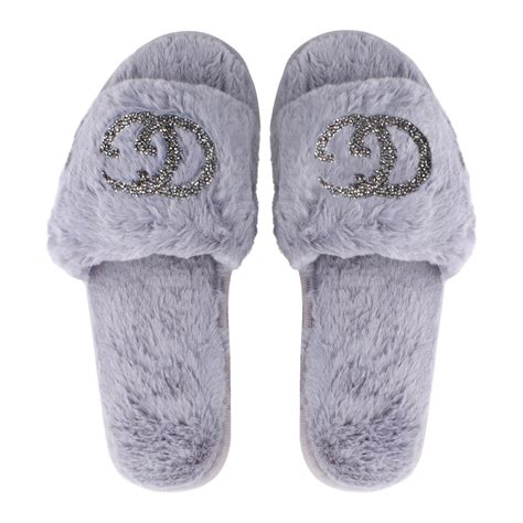 gucci bedroom slippers.